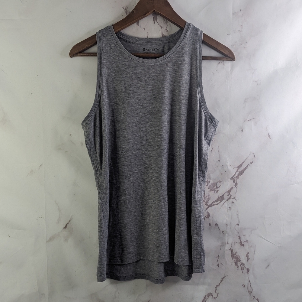 Athleta Tank Top Womens Medium Petite Gray Muscle Breezy Muscle Shirt Crew Neck